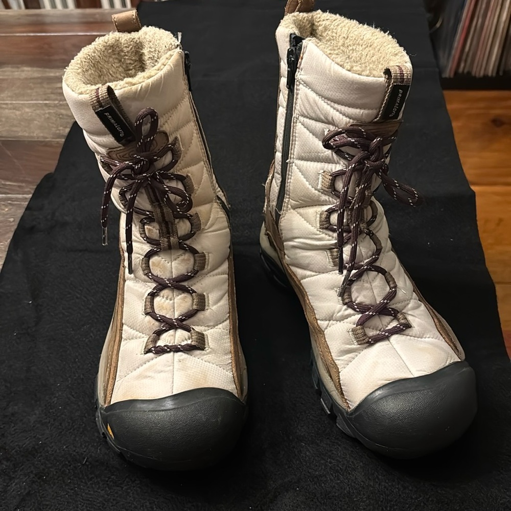 SZ 7 Unique KEEN Winter Boots (-37C)